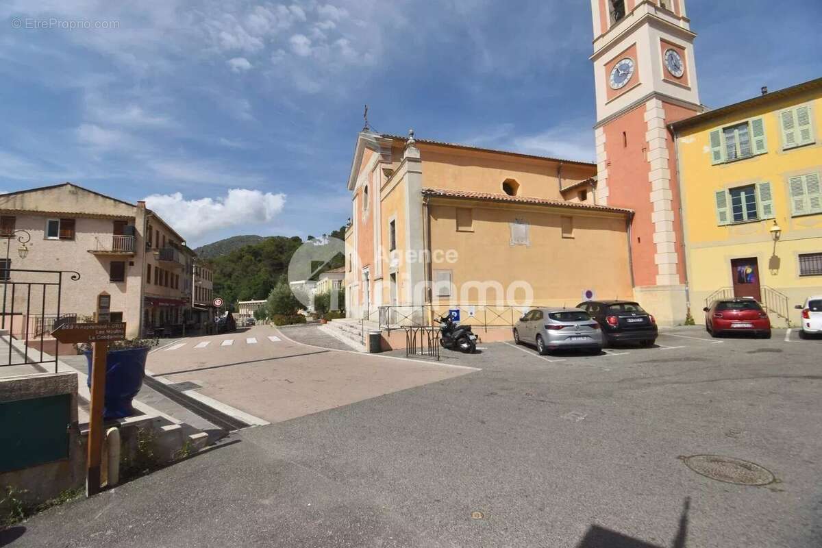 Maison à TOURRETTE-LEVENS