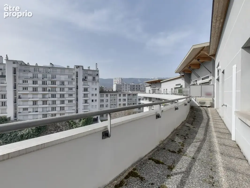 Superbe 3 pieces + cuisine en dernier etage grenoble deportes stalingrad - photo 10
