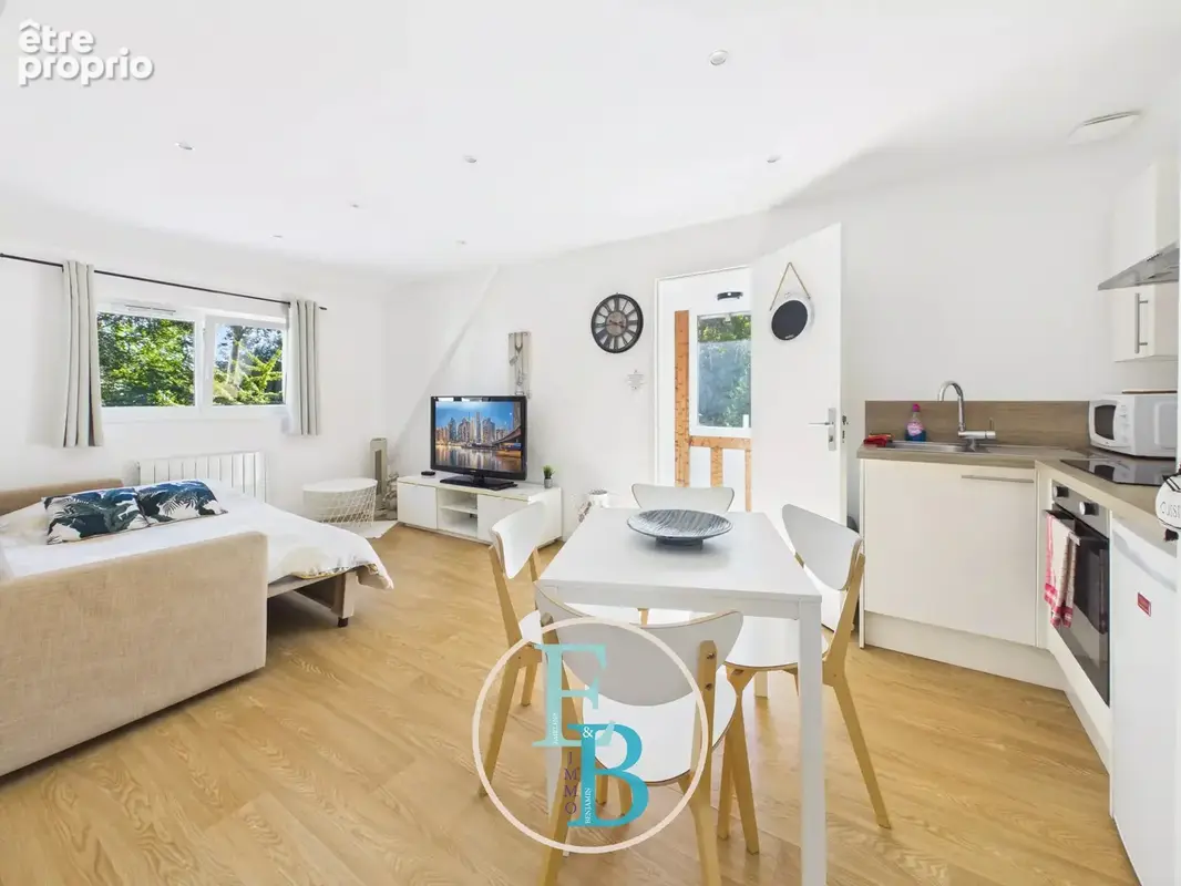 Ensemble immobilier  - t20 - 620m2 - photo 9
