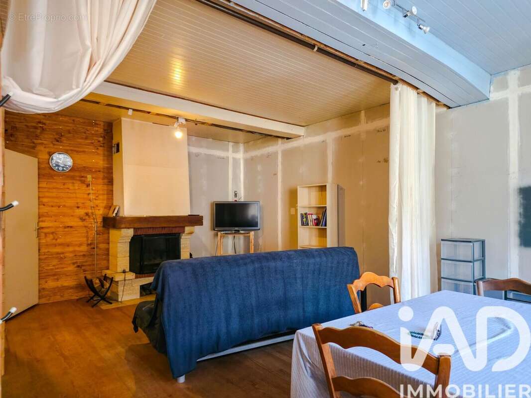 Maison 102 m² à Saint-Parthem  - photo 2