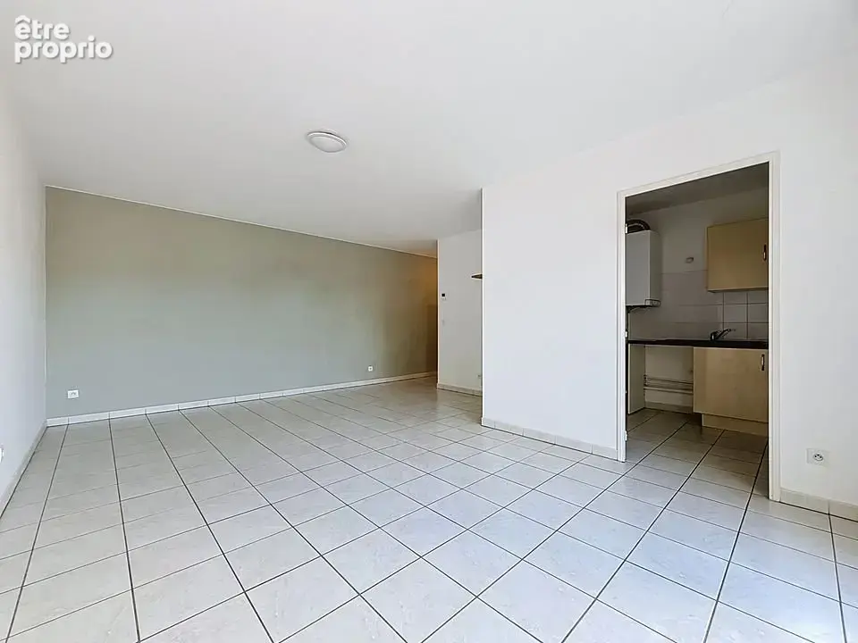 Appartement T3 de 65 m2 - garage - LYON 9 - photo 2