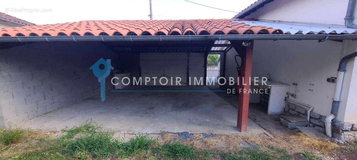 Dpt Haute Garonne31- A vendre St Gaudens 31800- Maison T5 sur parcelle de 640 m2 avec garage - photo 2