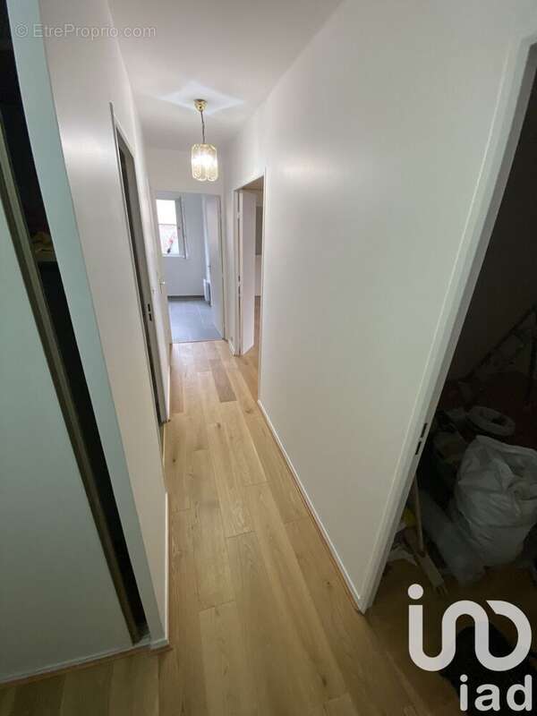 Photo 5 - Appartement à LIVRY-GARGAN