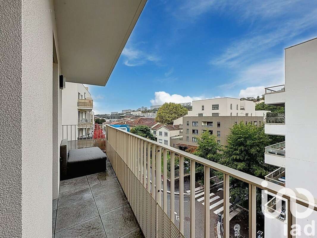 Photo 2 - Appartement à LYON-9E