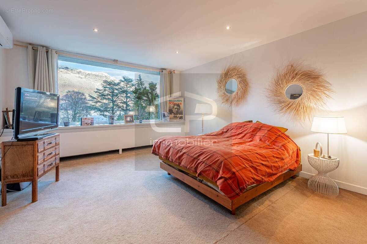 Appartement à SEVRIER