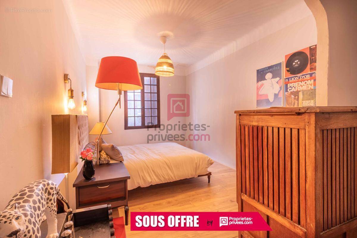 Appartement à VILLENEUVE-LES-AVIGNON