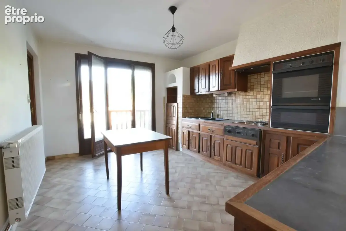 Maison dans quartier calme - grands volumes - photo 2