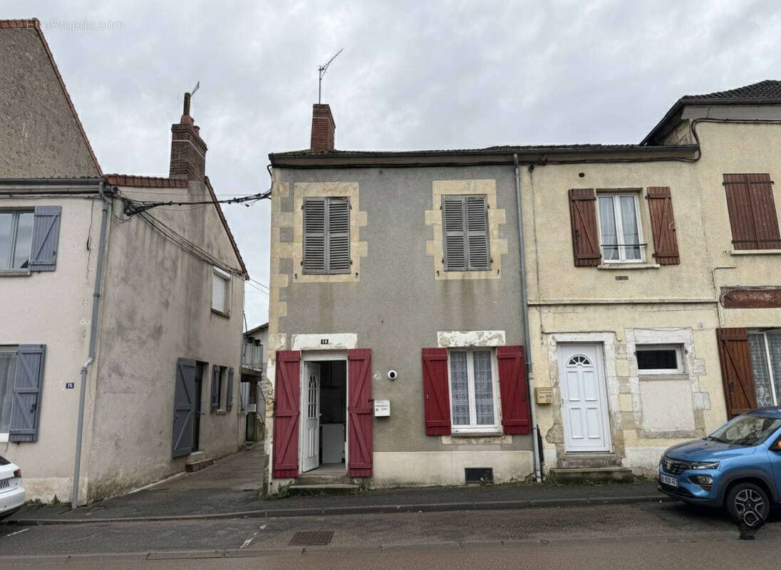 Appartement à FOURCHAMBAULT