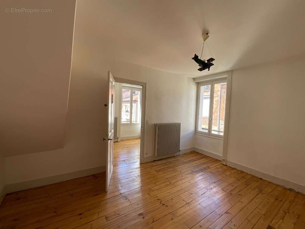 Maison à SAINT-JUST-SAINT-RAMBERT