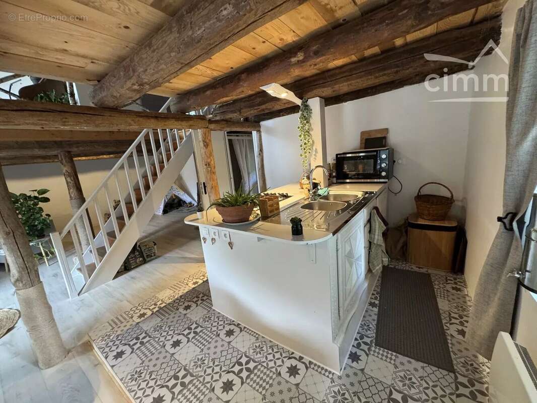 Ancienne chaumière avec dépendance - photo 22