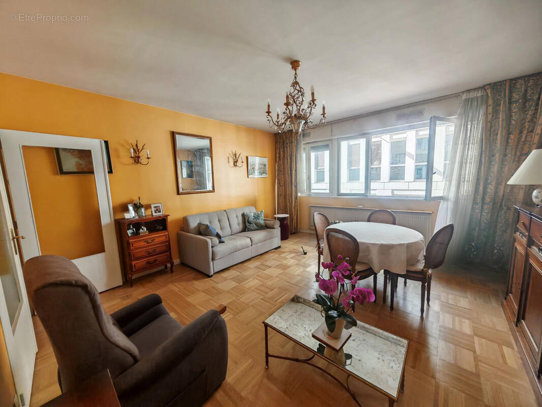 Appartement à LYON-6E
