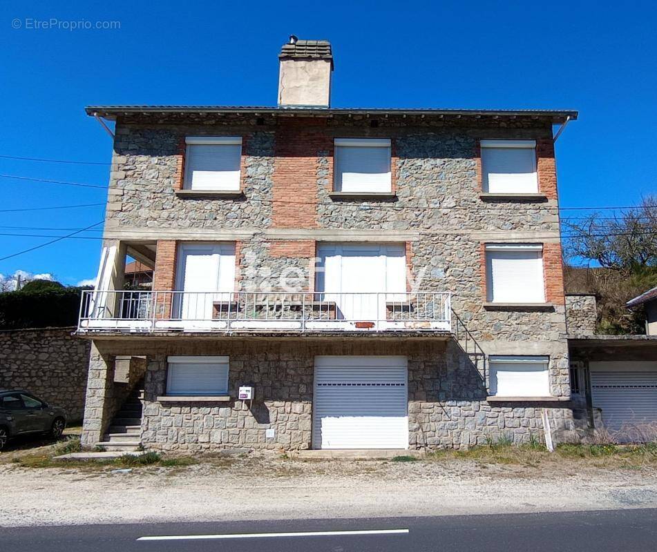Maison à CHABRELOCHE