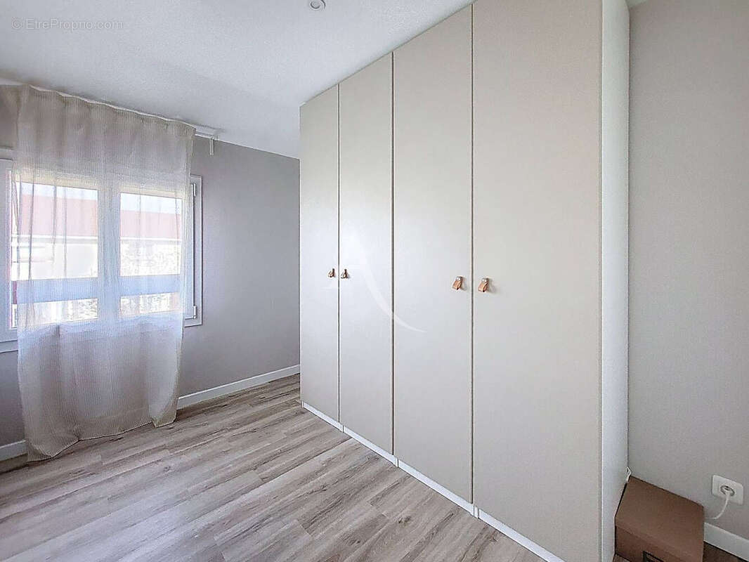 Maison à OZOIR-LA-FERRIERE