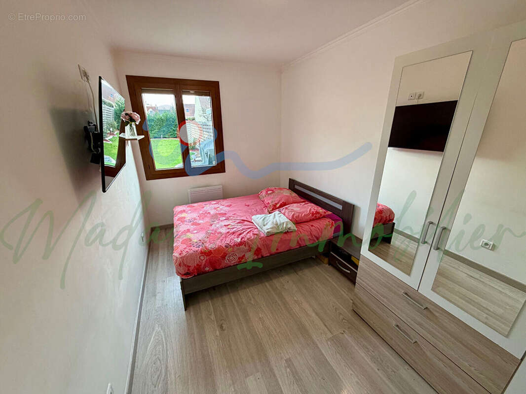 Maison à LIMETZ-VILLEZ