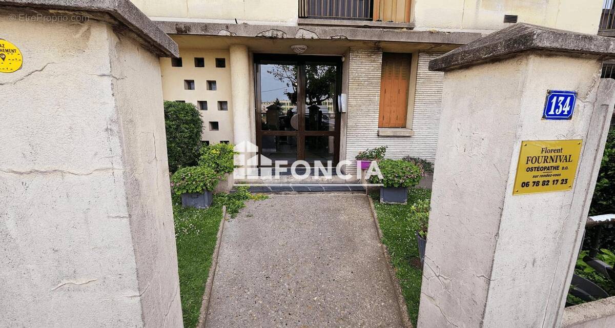 Appartement à AUBERVILLIERS