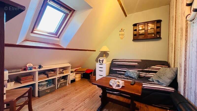 PLOEVEN (29) proche de PLOMODIERN - Maison à vendre de type 5 de 85 m² habitable 100 m² utile - Terrain de 248 m² - Dépendance - photo 15