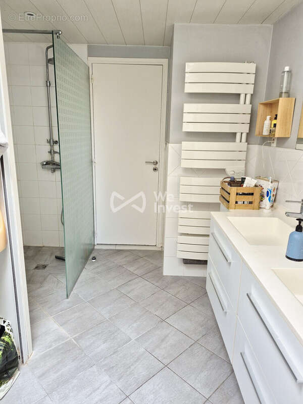 SDB - Maison à LEZENNES