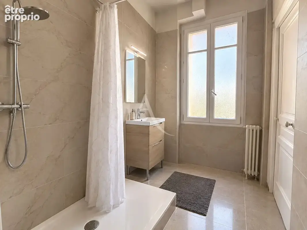 ROSNY-SOUS-BOIS Centre-ville , Maison Bourgeoise de 8 pièces - photo 11