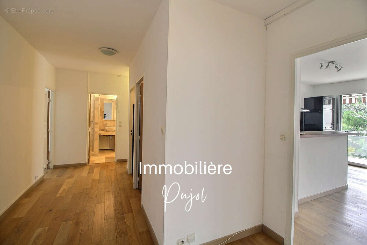 Appartement à MARSEILLE-6E