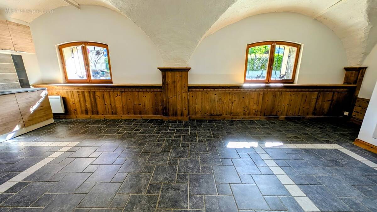 Appartement à CEVINS