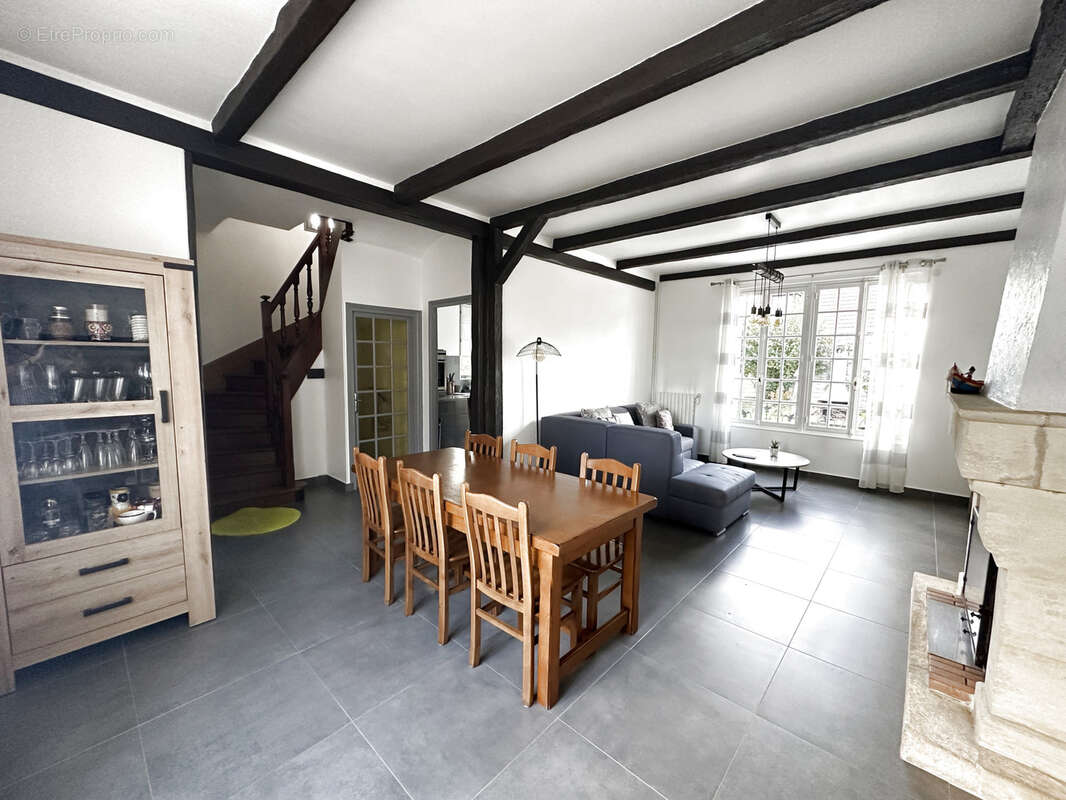 Maison à BROU-SUR-CHANTEREINE