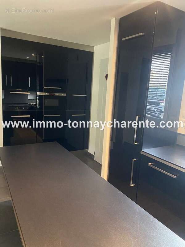 Maison à TONNAY-CHARENTE