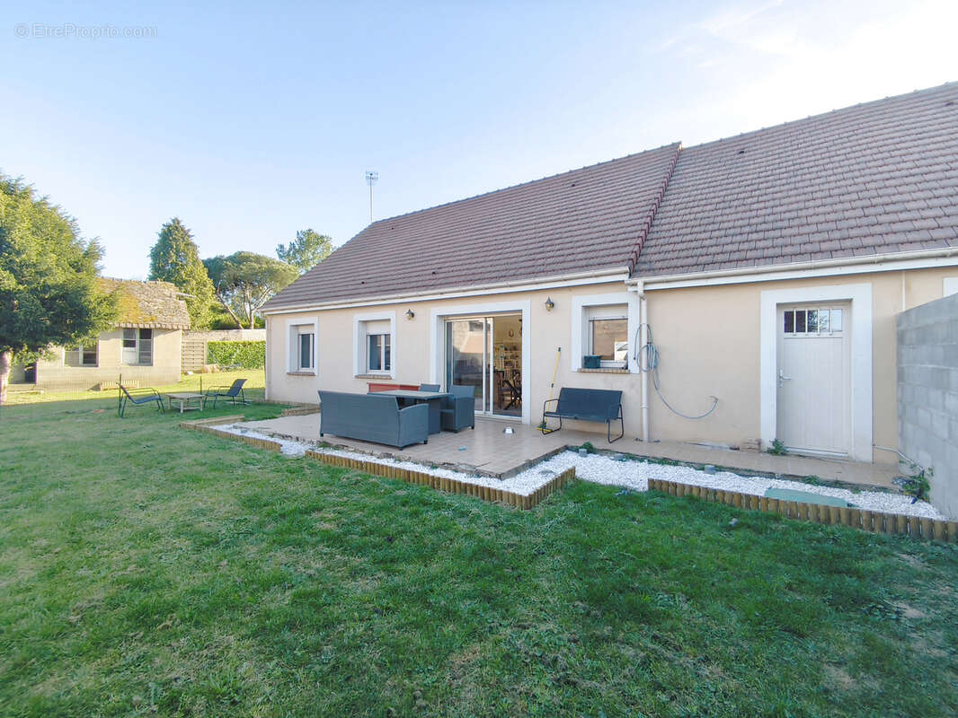 Maison à PARIGNE-L'EVEQUE