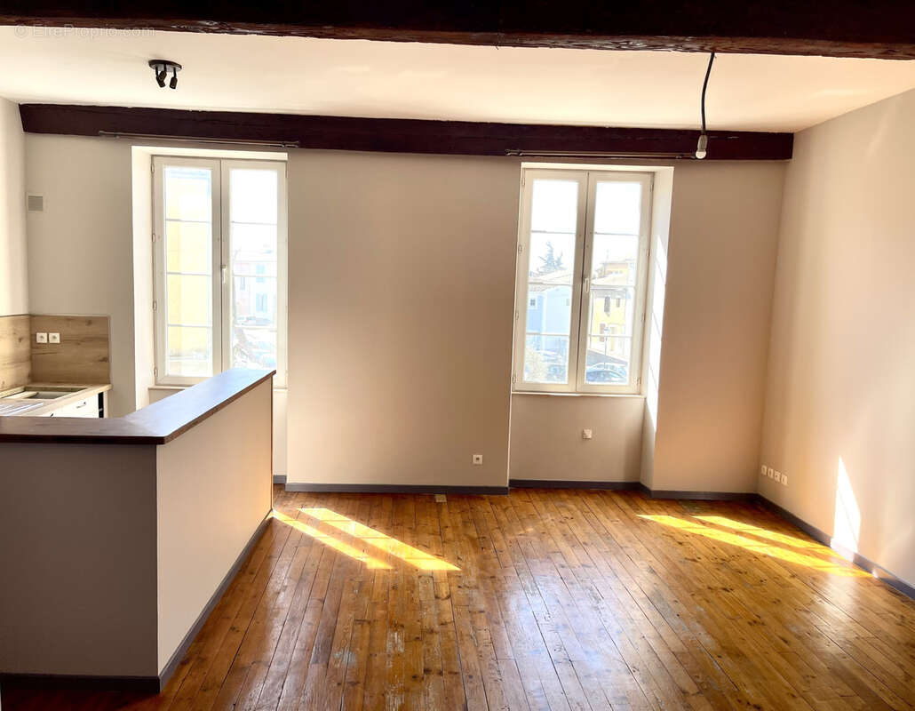 Appartement à PIERRELATTE