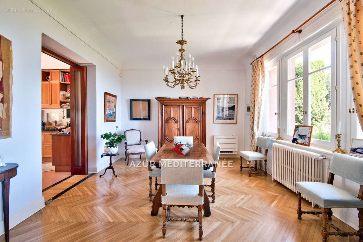 Maison 240 m² à Villefranche-Sur-Mer  - photo 6
