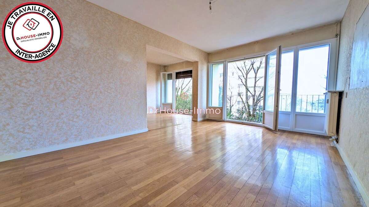 Appartement à SAINT-ETIENNE