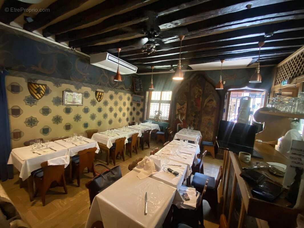 130 m² à Paris-4e  - photo 3