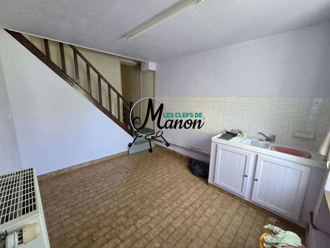 Maison 3 chambres à rénover BESSINES SUR GARTEMPE - photo 2