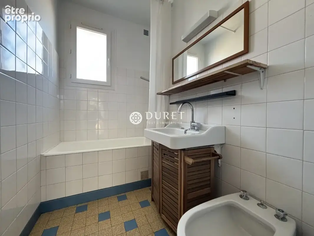 Maison 69 m² à Challans  - photo 6