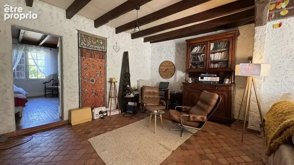 Maison 255 m² à Eygurande-Et-Gardedeuil  - photo 8