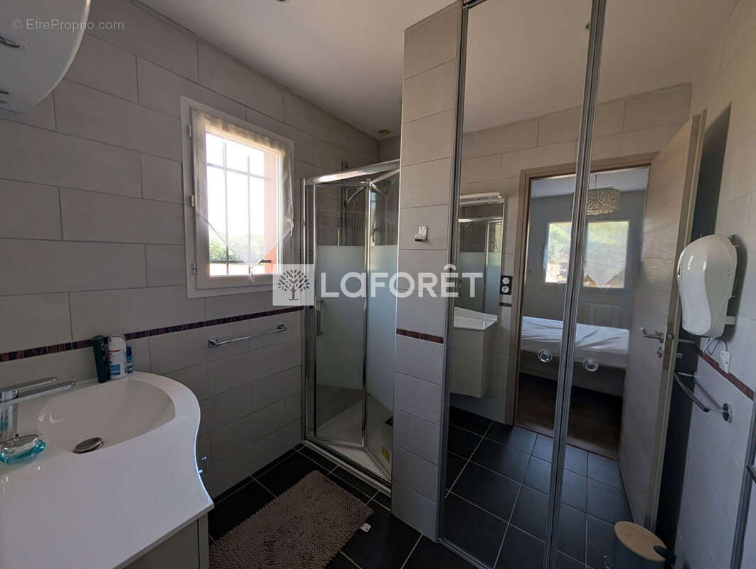 Villemur-sur-Tarn, Maison de 150 m² avec piscine sur parcelle de 2 500 m² !!! - photo 15
