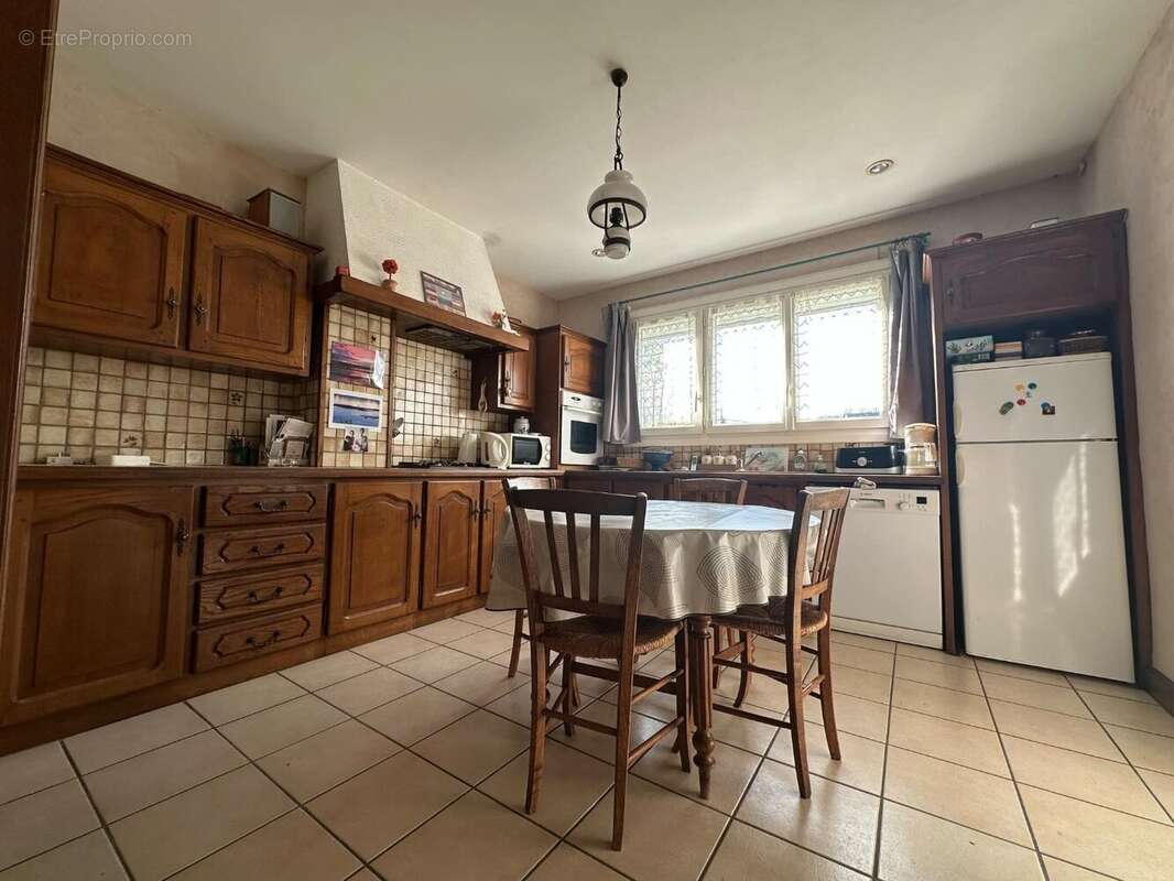 Maison à CHAUDEFONDS-SUR-LAYON