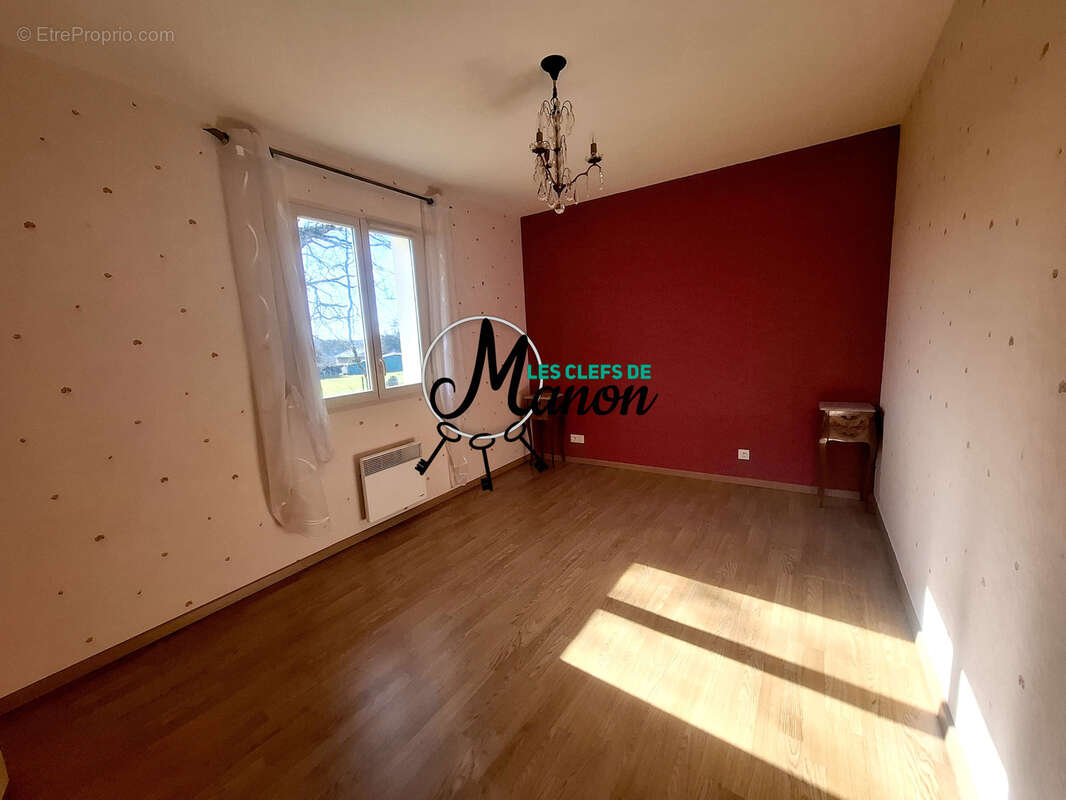 Maison à CHATEAUPONSAC