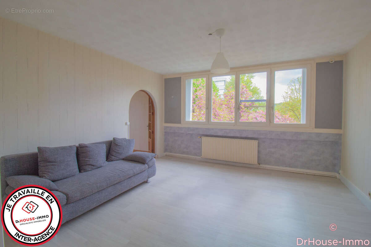 Appartement à BEYNES