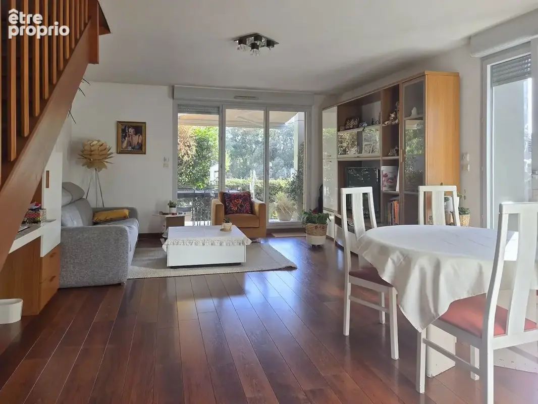 Appartement en duplex avec jardin - photo 2