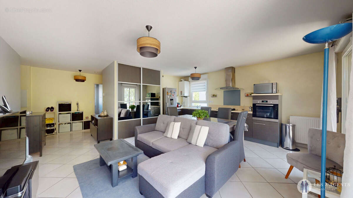 Appartement à SAINT-MARTIN-D'HERES