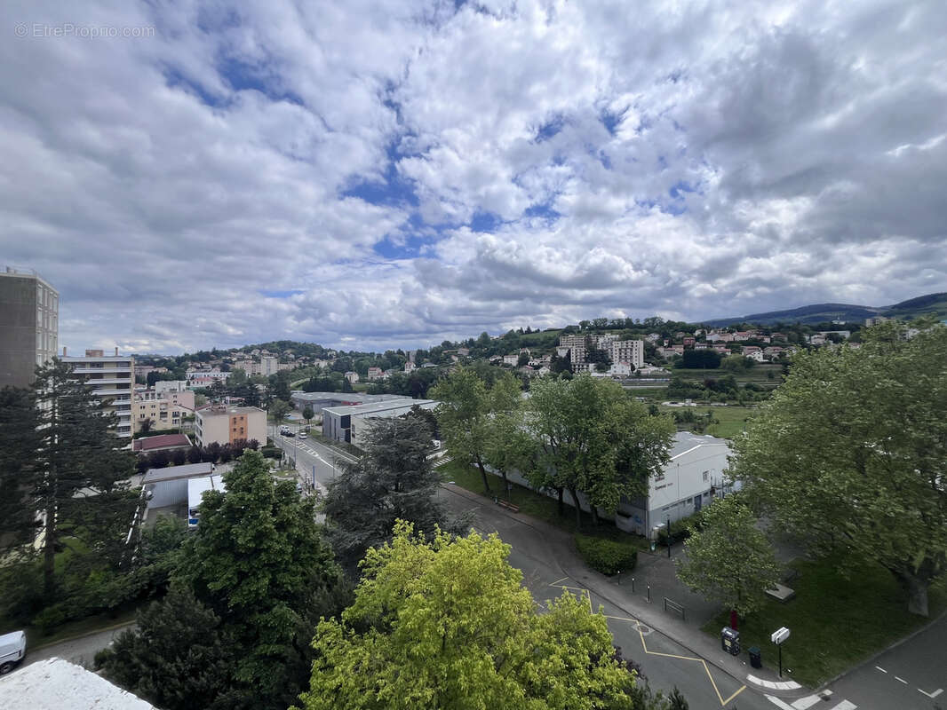 Appartement à SAINT-ETIENNE