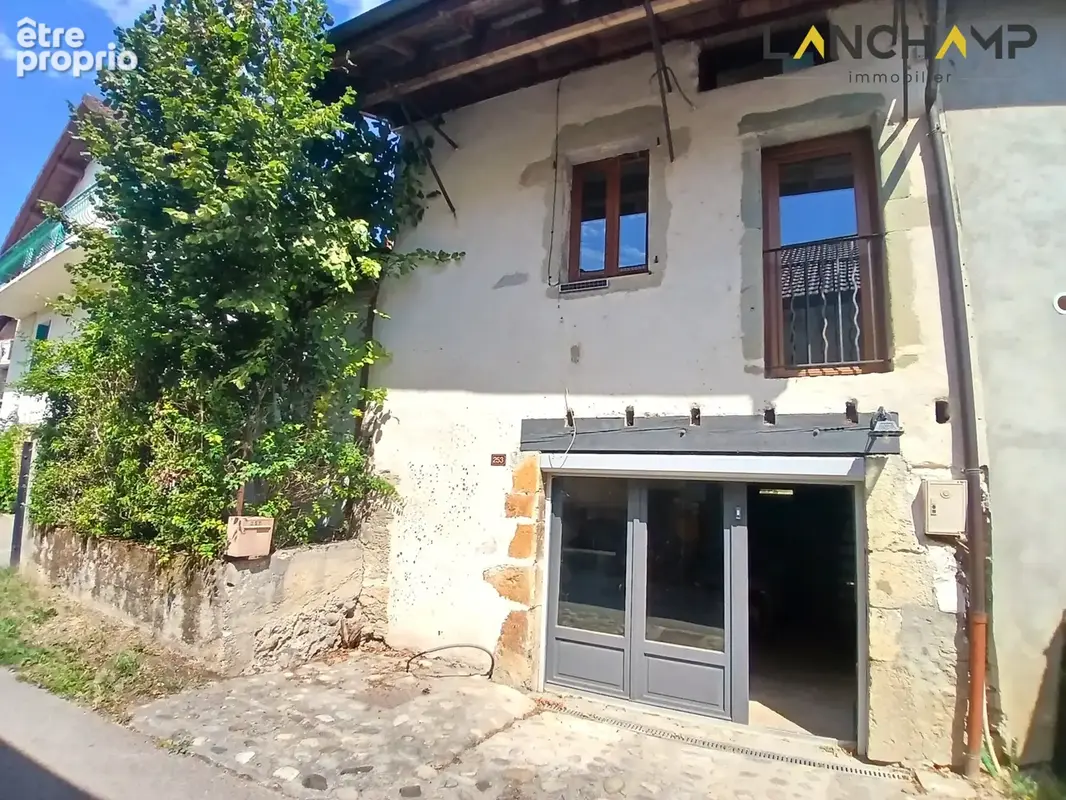 Photo Maison à Bassy au prix de 210 500€