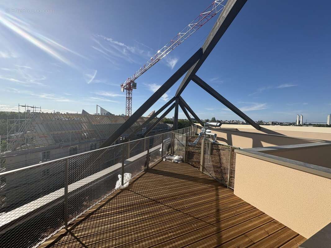 Appartement 77 m² à Bordeaux  - photo 3