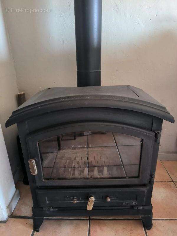 Appartement à CHATEAUNEUF-GRASSE