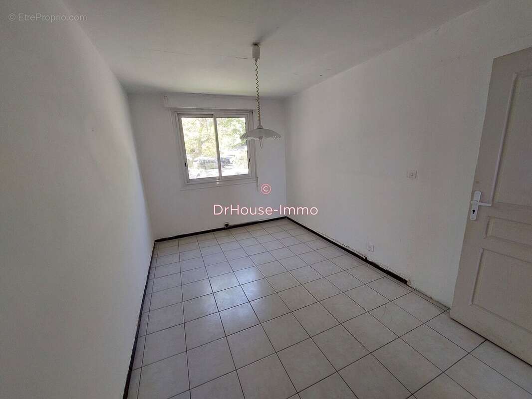 Appartement à MARSEILLE-15E