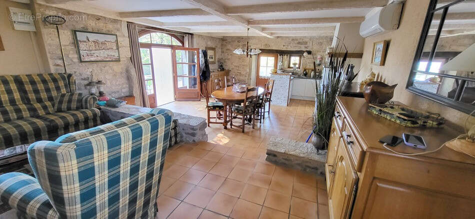 Maison à CABRERETS
