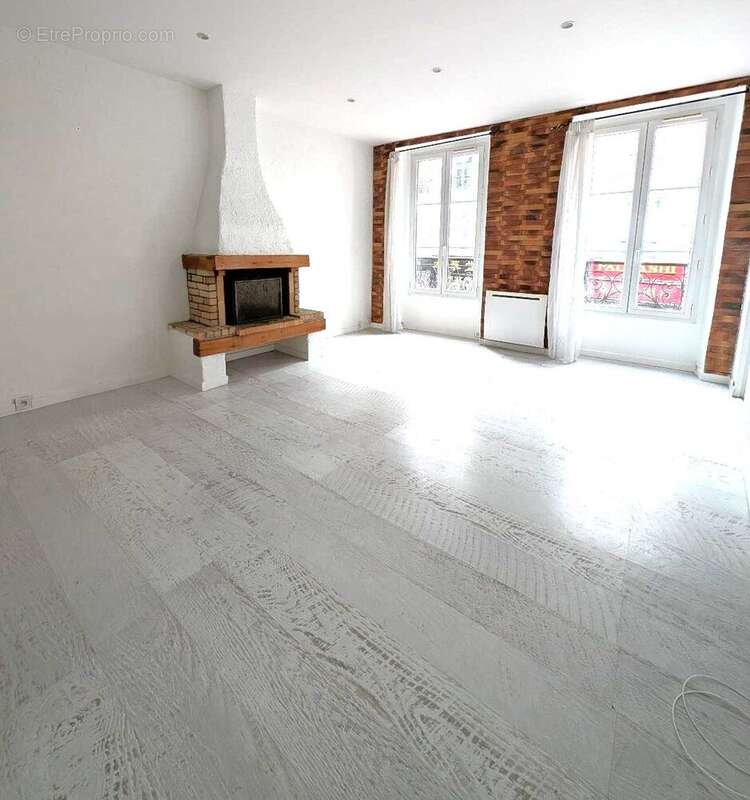 Appartement à PARIS-19E