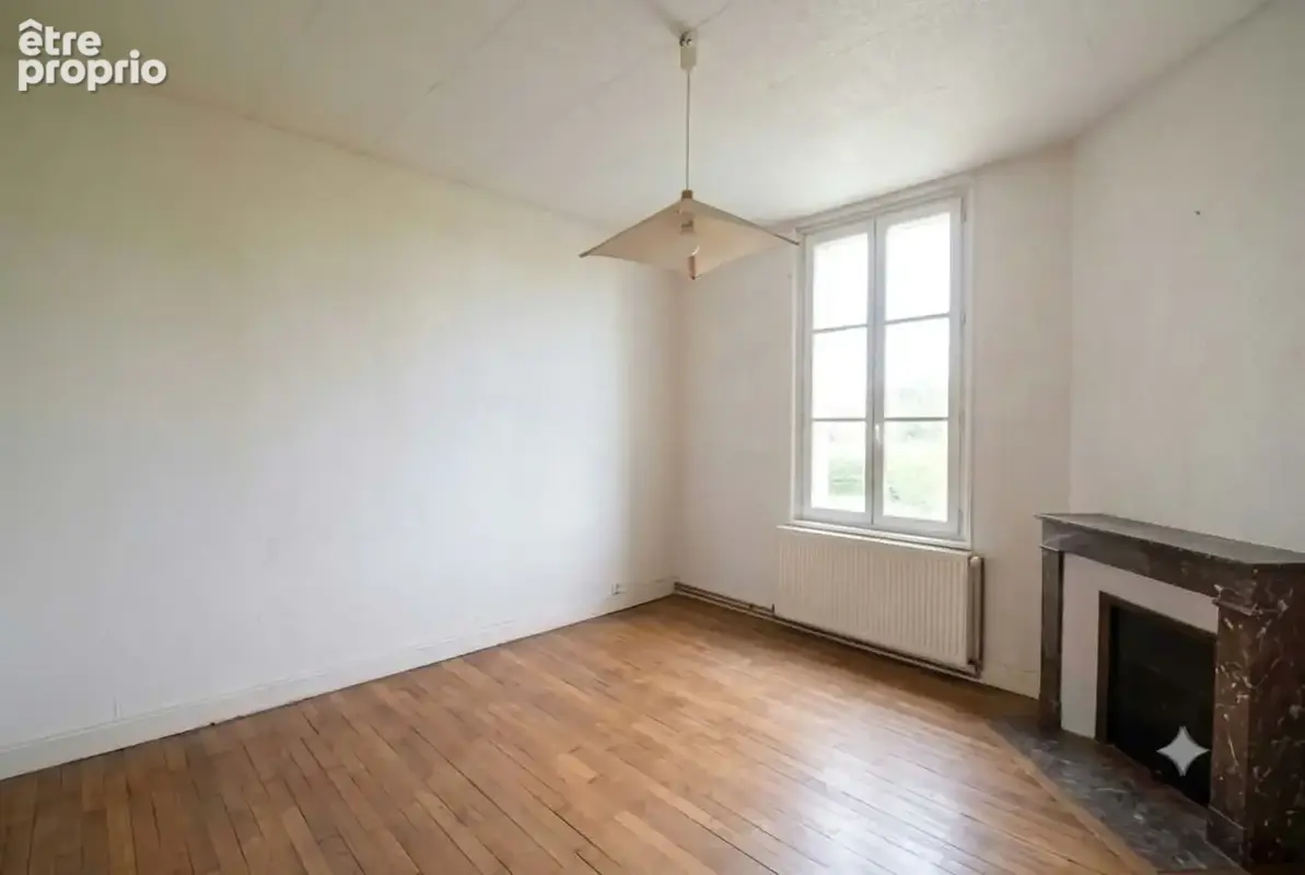 Maison de 128 m2 avec beaux volumes, jardin et dépendances - photo 7