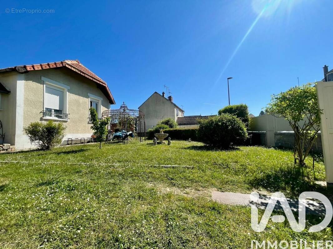 Photo 1 - Maison à MAROLLES-SUR-SEINE