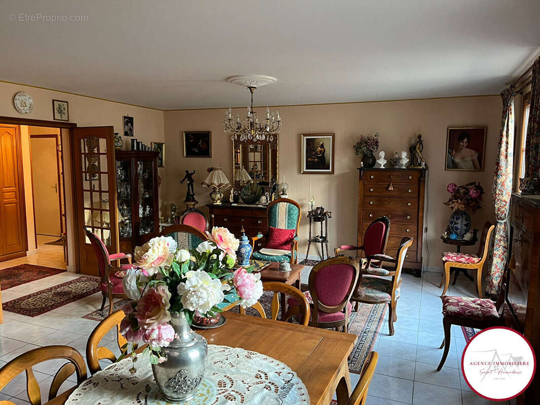 Appartement à SAINT-AMAND-MONTROND